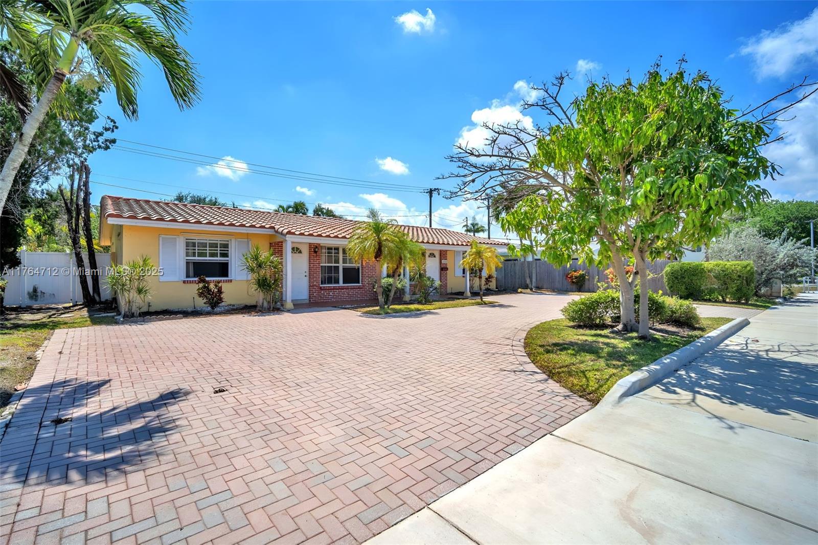 Property for Sale at 1910 Ne 56th St, Fort Lauderdale, Broward County, Florida - Bedrooms: 4 
Bathrooms: 2  - $725,000