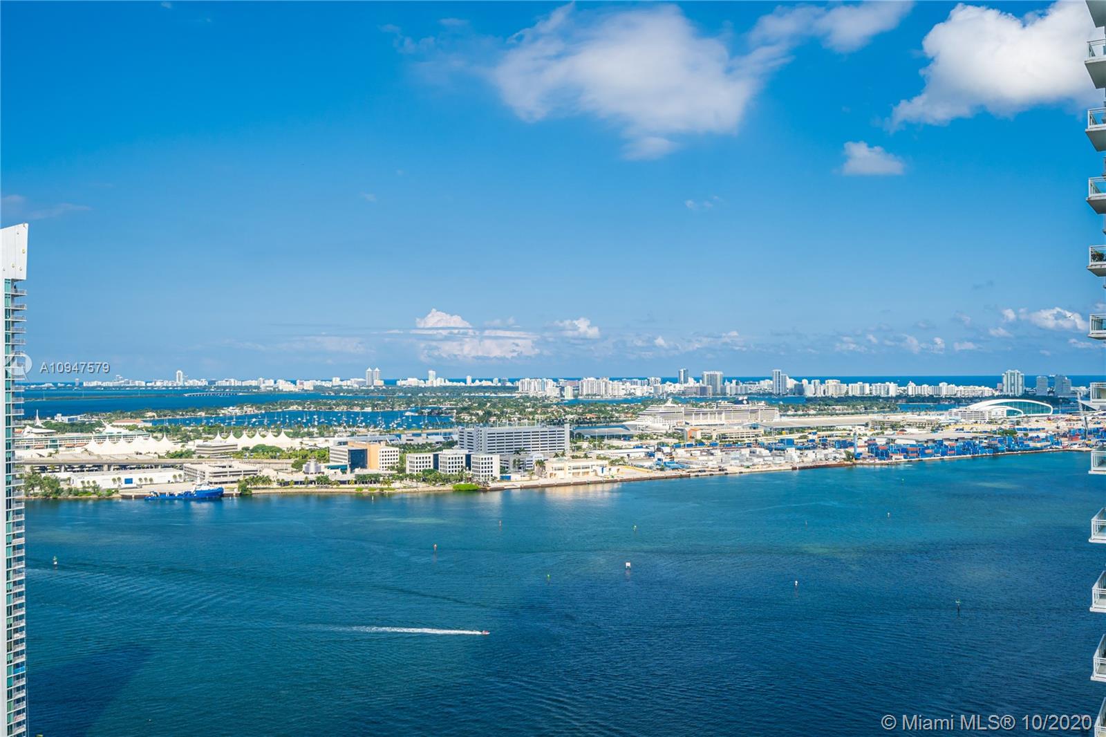 CARBONELL CONDO - Residential