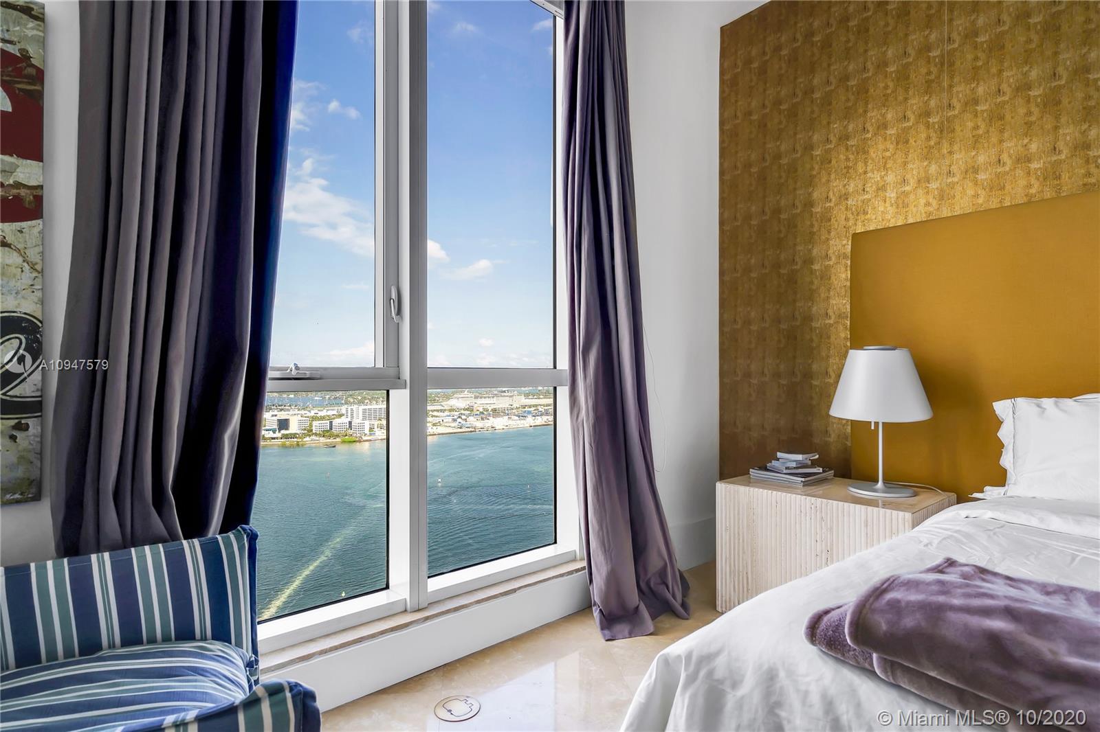 CARBONELL CONDO - Residential