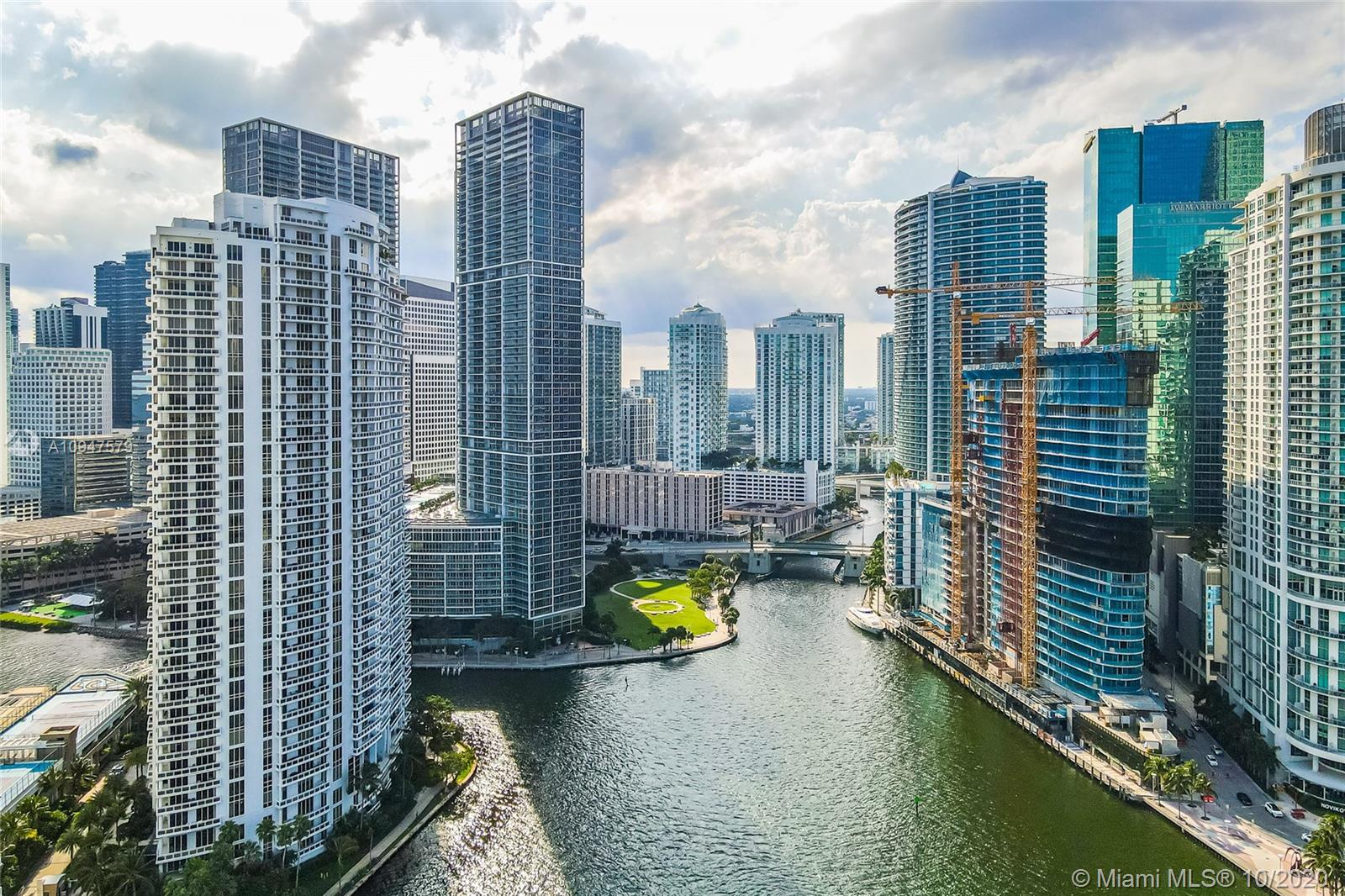 CARBONELL CONDO - Residential