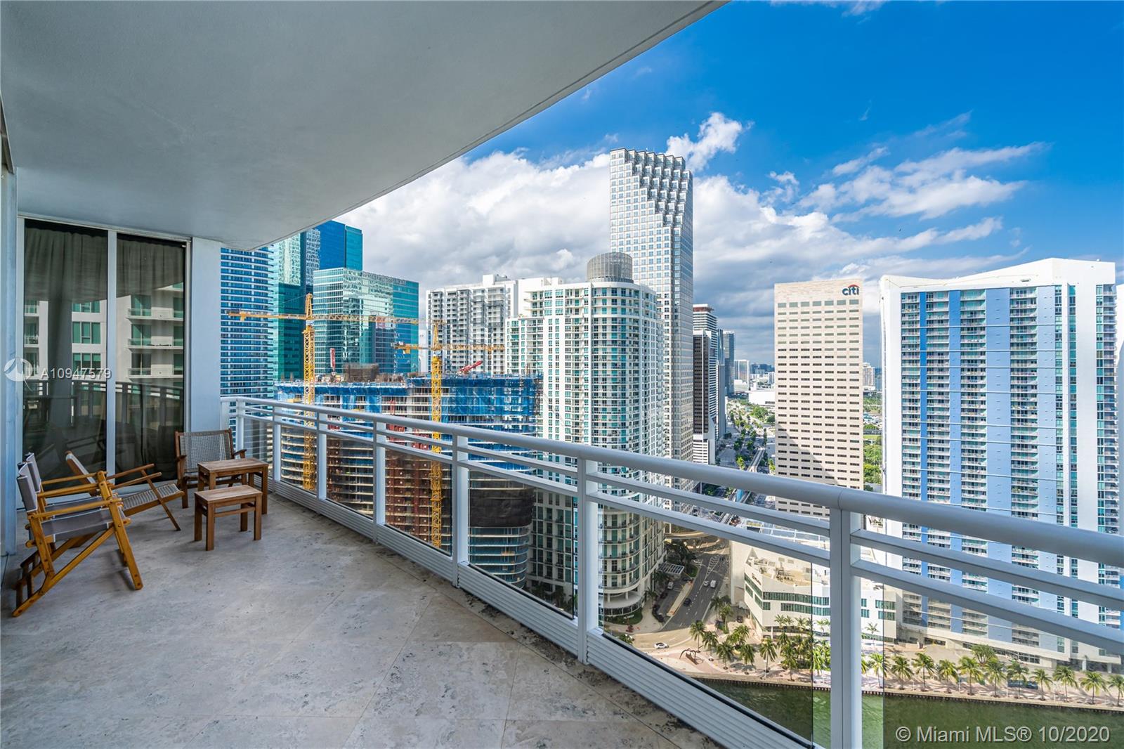 CARBONELL CONDO - Residential