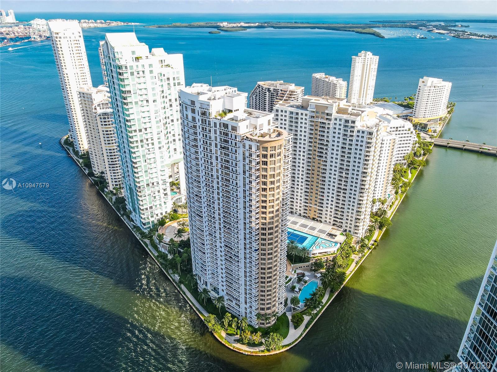 CARBONELL CONDO - Residential