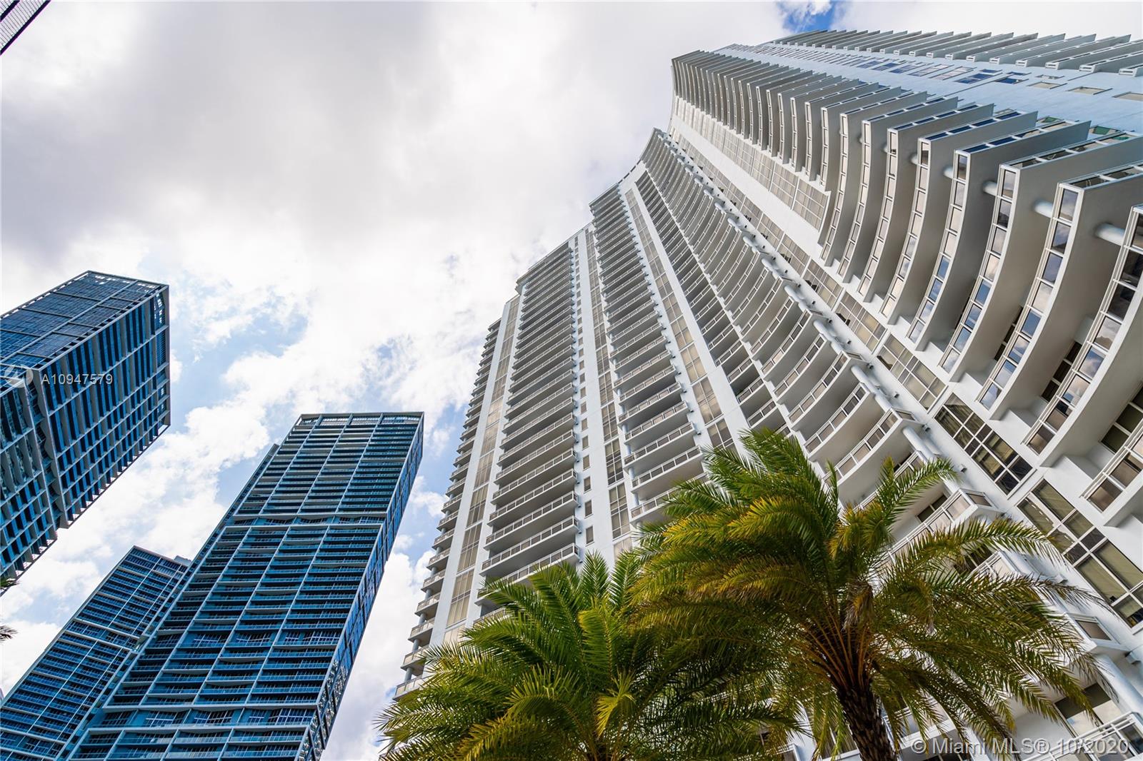 CARBONELL CONDO - Residential