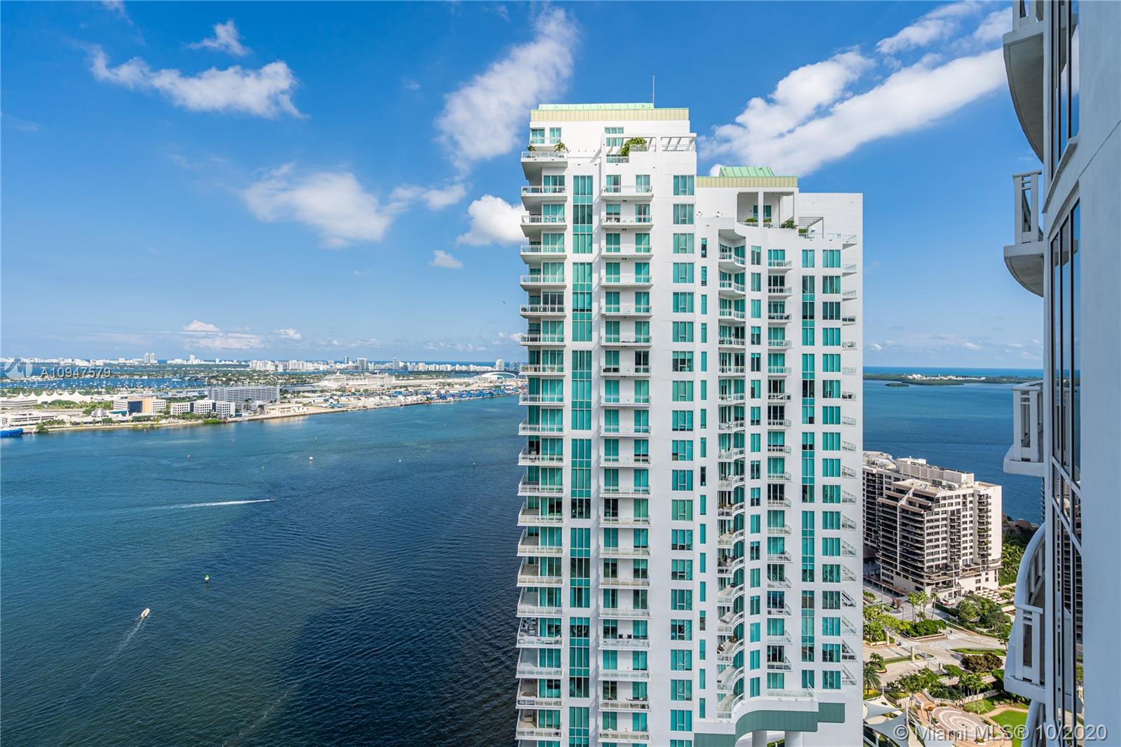 CARBONELL CONDO - Residential