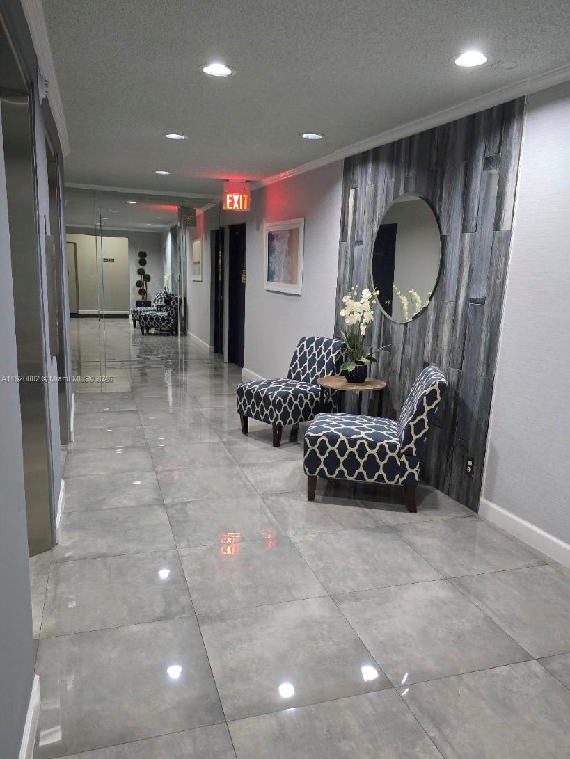 300 Diplomat Pkwy 207