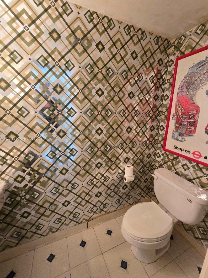 FAIRWAYS RIVIERA CONDO - Residential