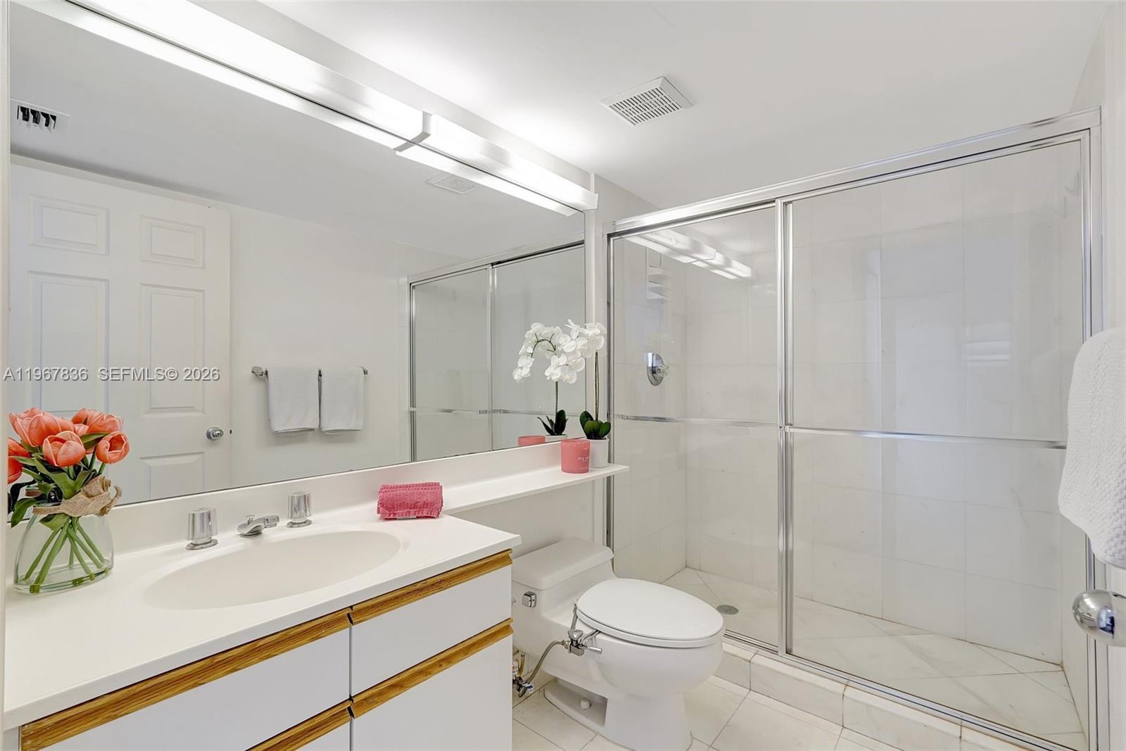 MYSTIC POINTE TOWER 500 C - Residential