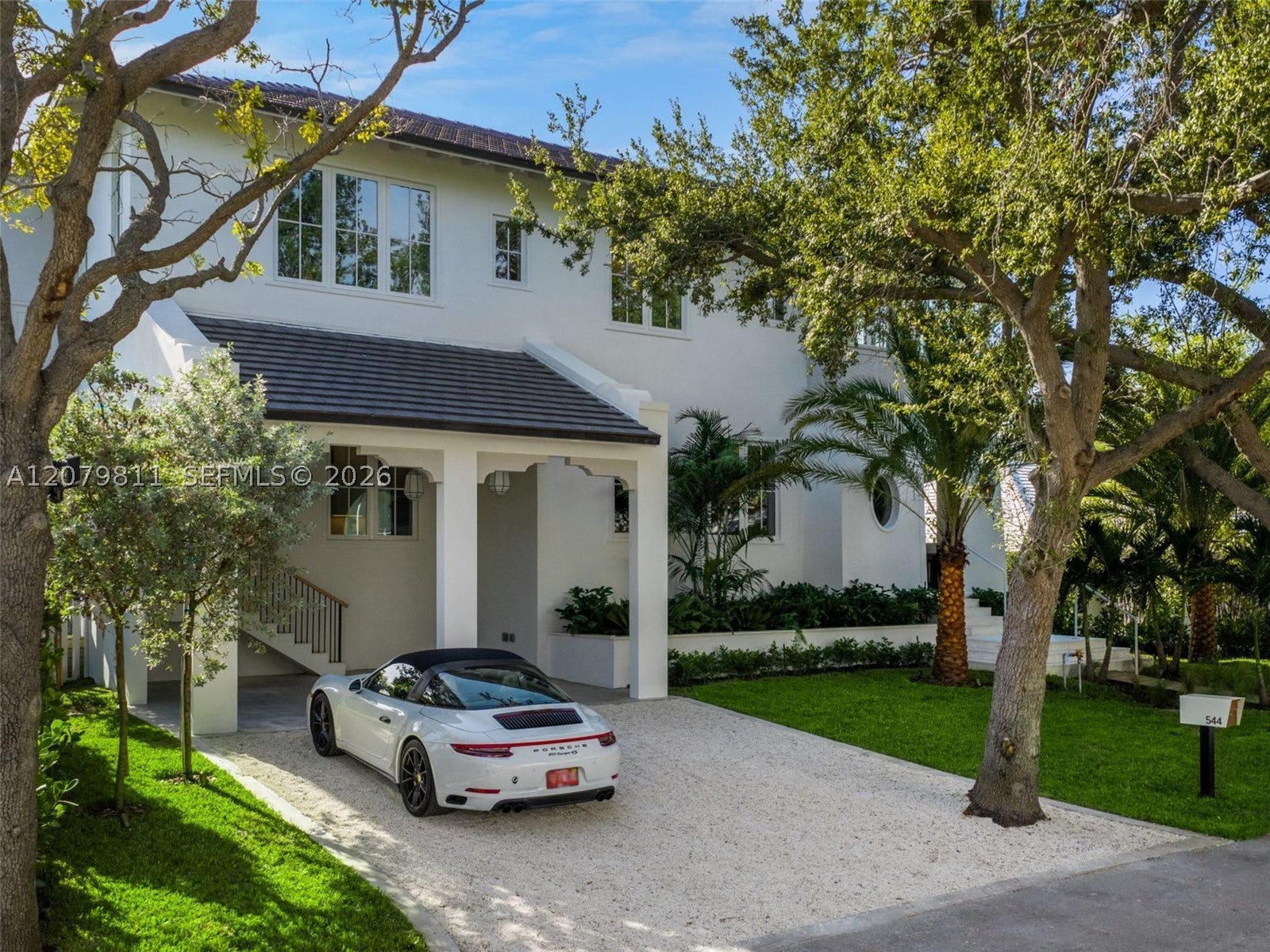 544 Warren Ln