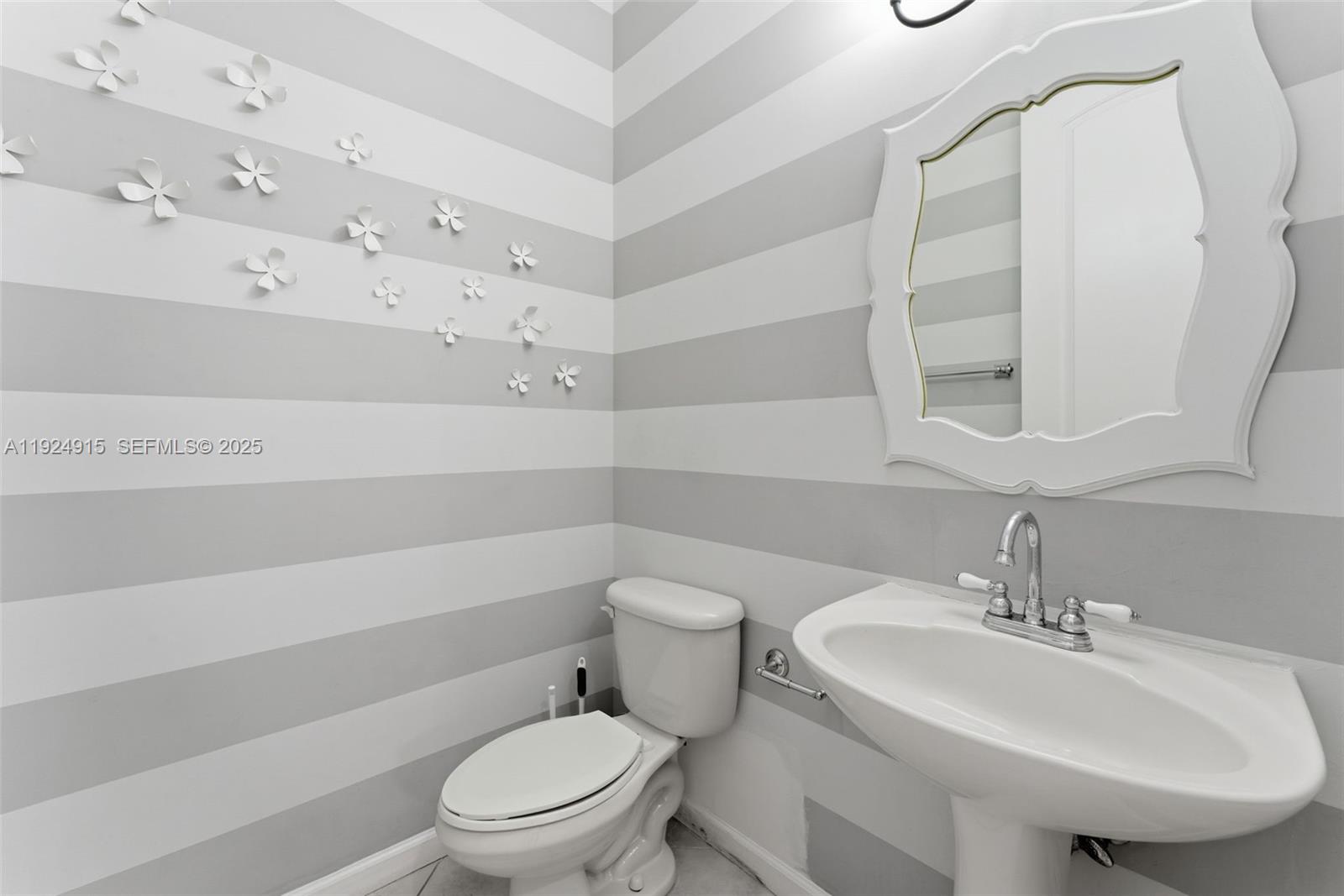 MONTCLAIR CONDO - Residential