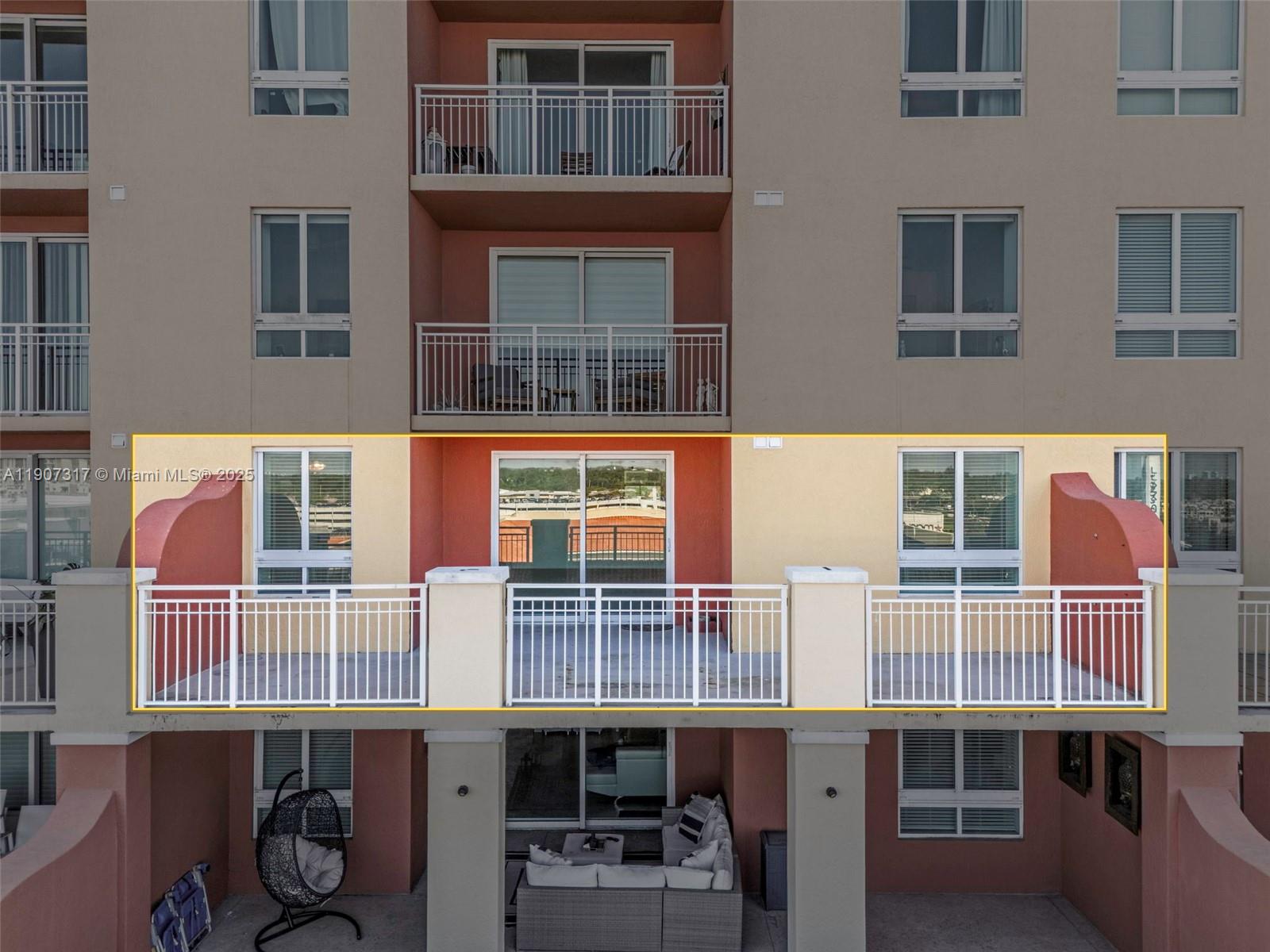 TOSCANO CONDO - Residential