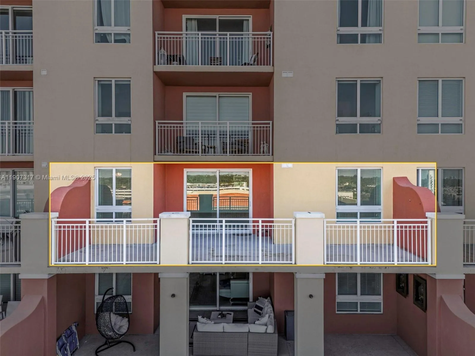 Miami, Florida 33156, United States, 2 Bedrooms Bedrooms, ,2 BathroomsBathrooms,Residential,Active,237771