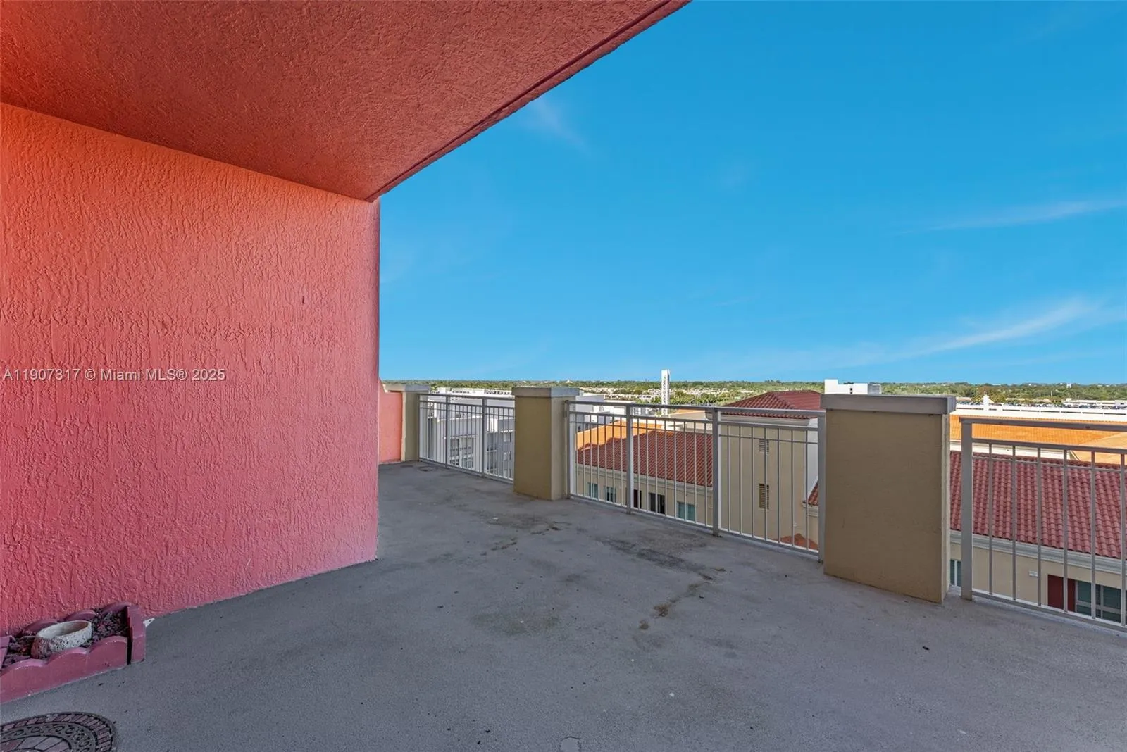 Miami, Florida 33156, United States, 2 Bedrooms Bedrooms, ,2 BathroomsBathrooms,Residential,Active,237771