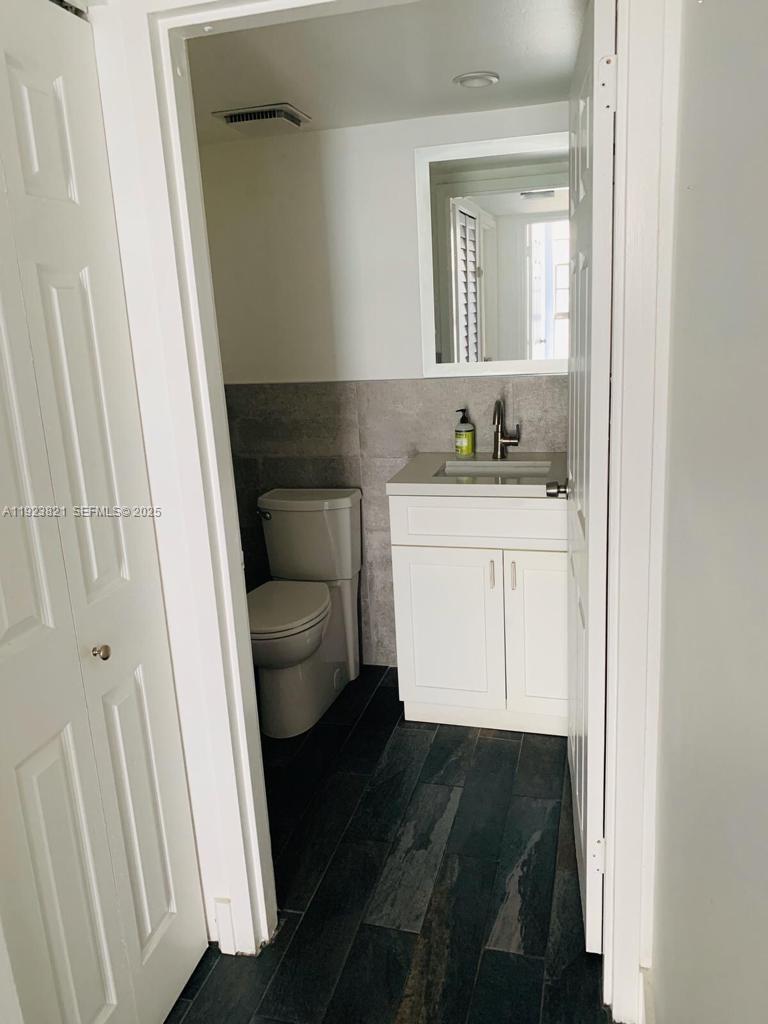 MIRADOR 1035 CONDO - Residential