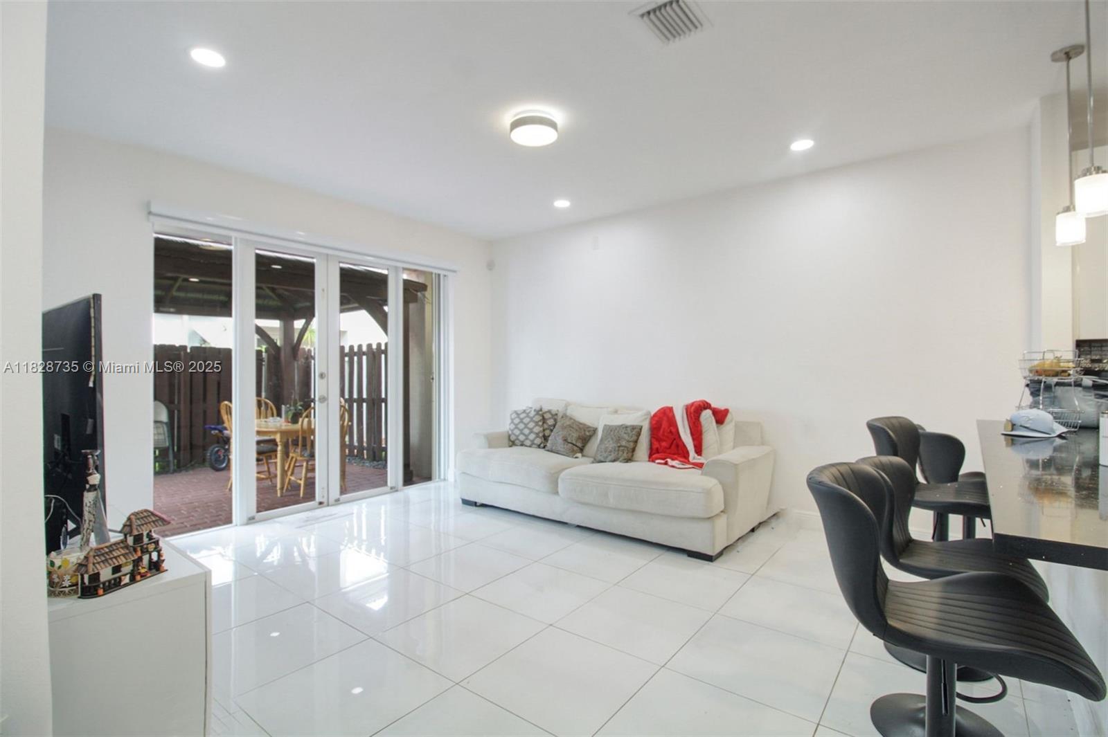 ISLA MARGARITA AT DORAL - Residential