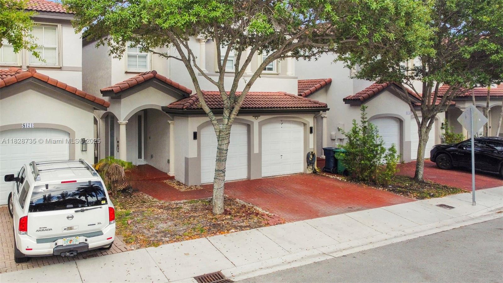 ISLA MARGARITA AT DORAL - Residential