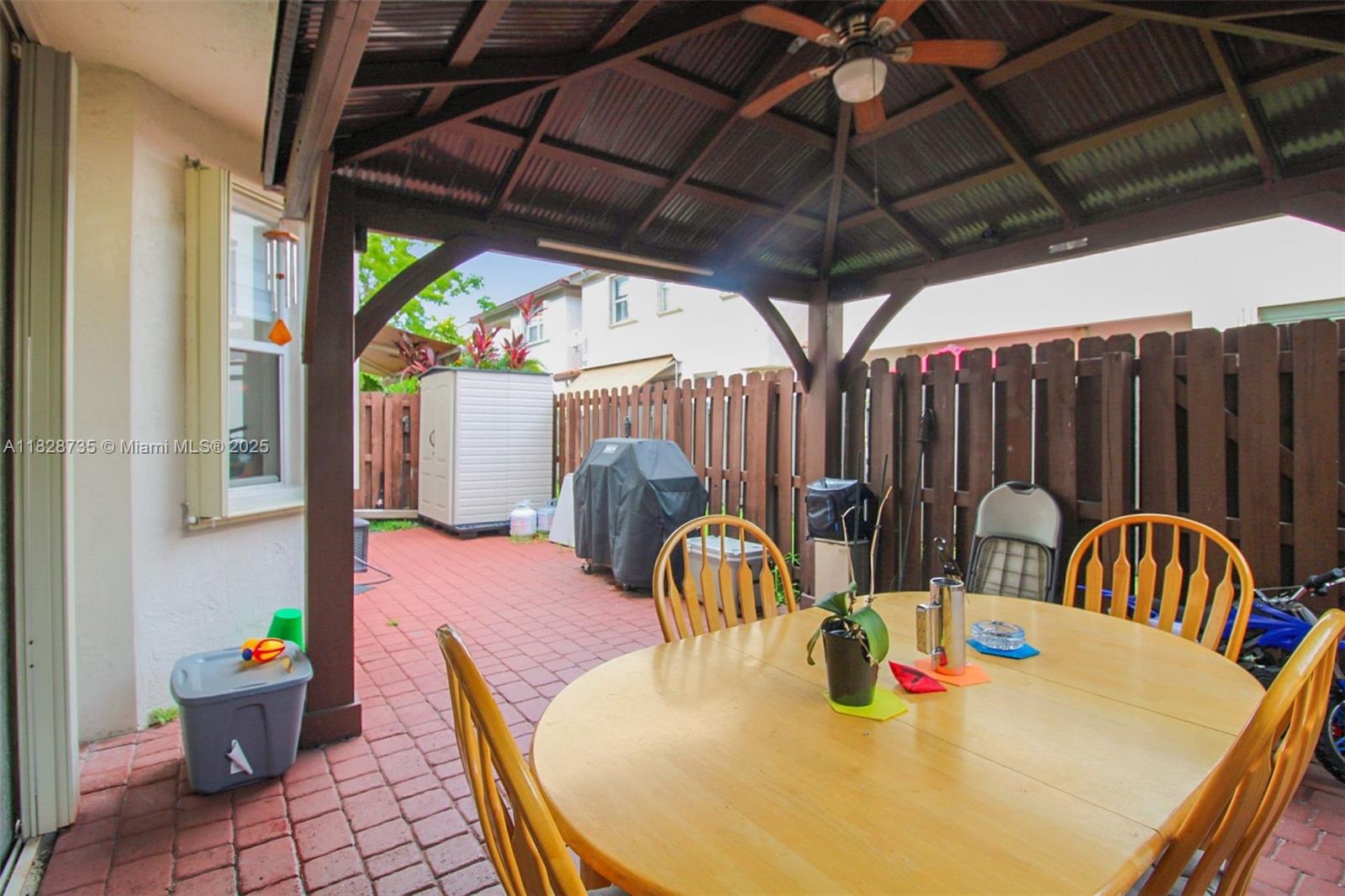 ISLA MARGARITA AT DORAL - Residential