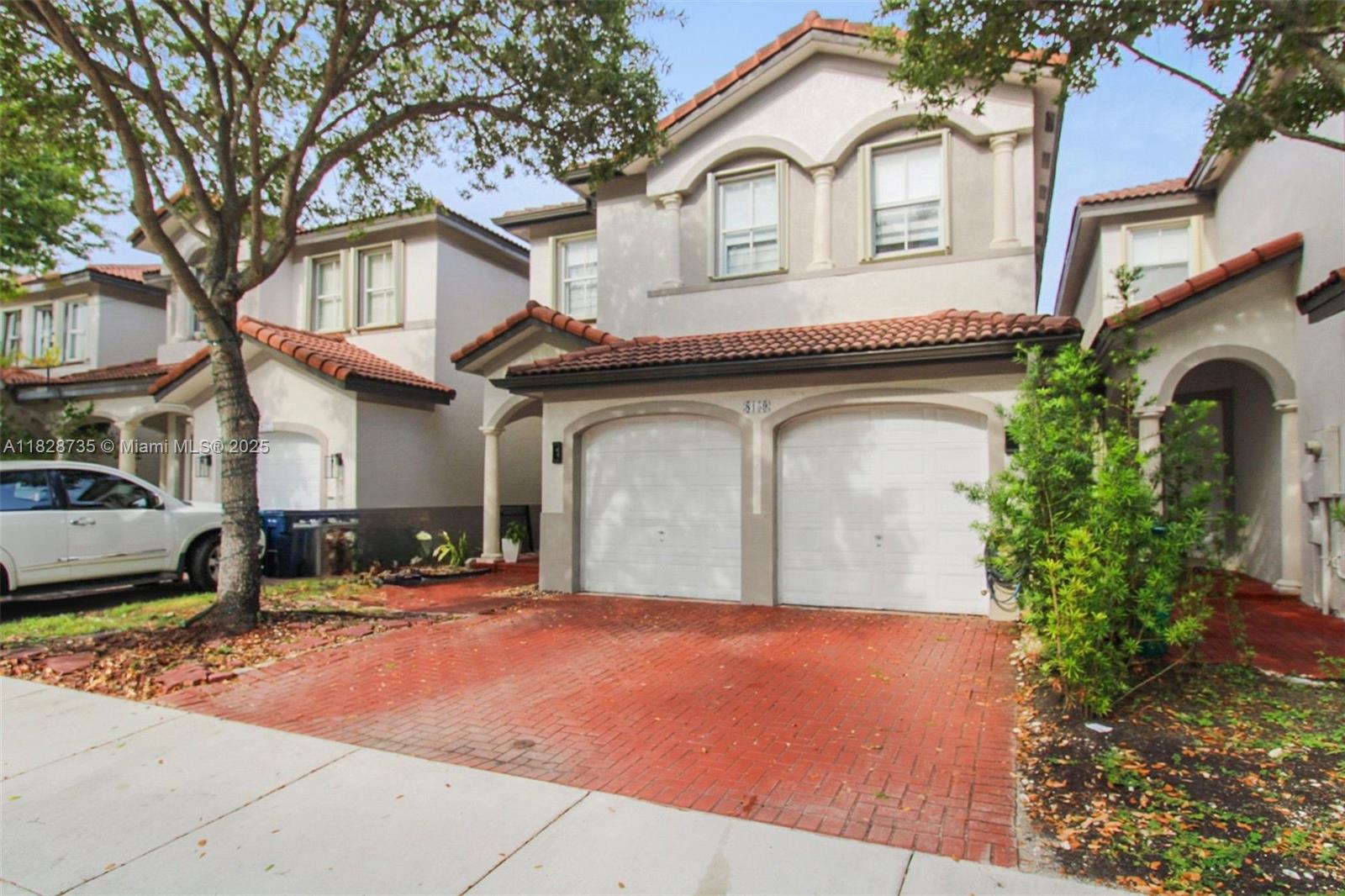 ISLA MARGARITA AT DORAL - Residential