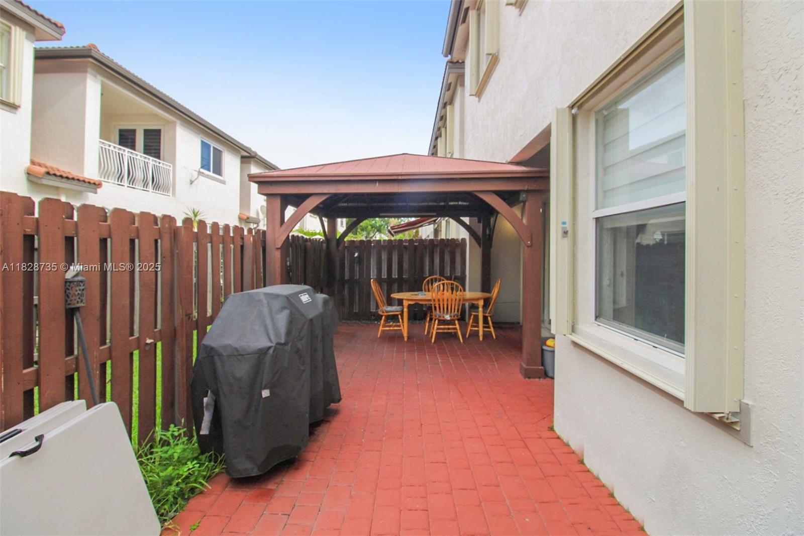 ISLA MARGARITA AT DORAL - Residential