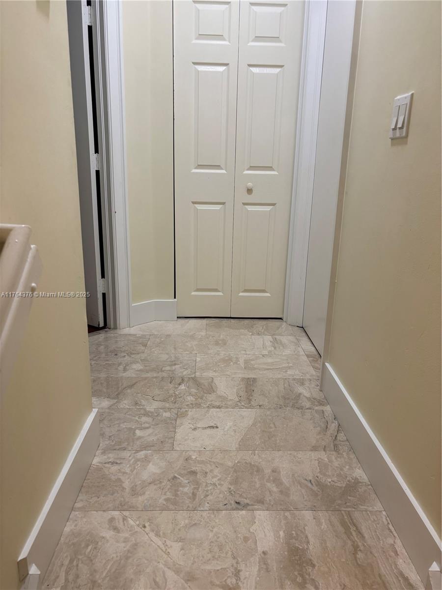 VILLAS AT HARBOR ISLES CO - Residential