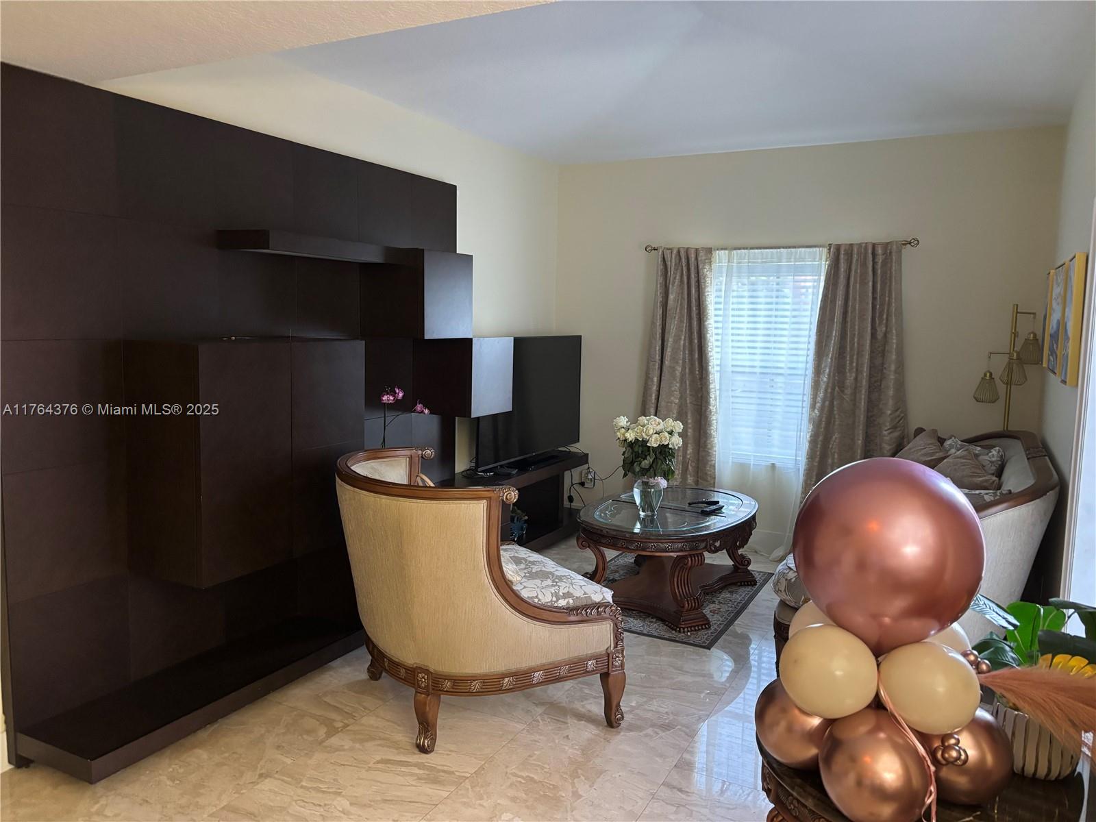 VILLAS AT HARBOR ISLES CO - Residential
