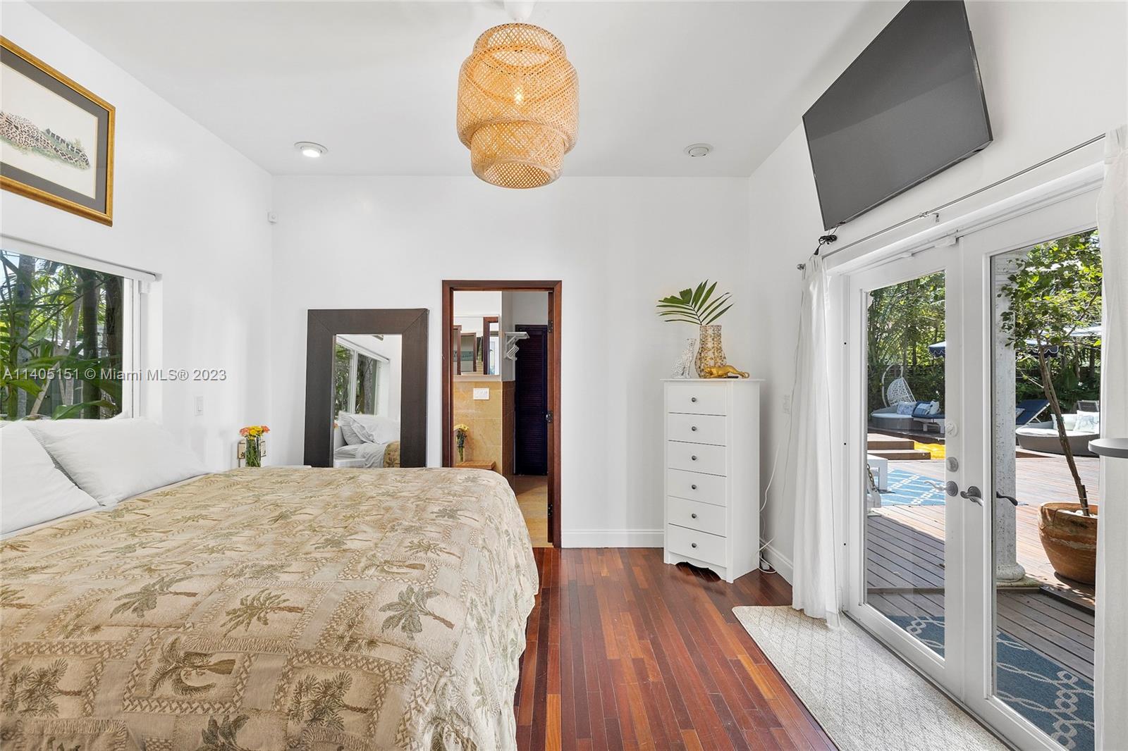 BAYWOOD 1ST ADDN RESUB - Residential