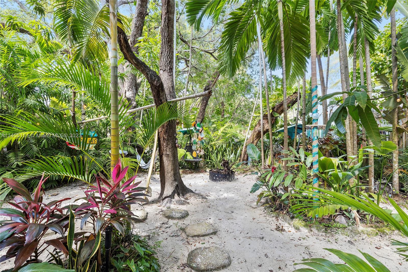 BAYWOOD 1ST ADDN RESUB - Residential