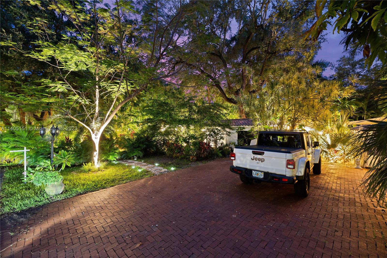 BAYWOOD 1ST ADDN RESUB - Residential