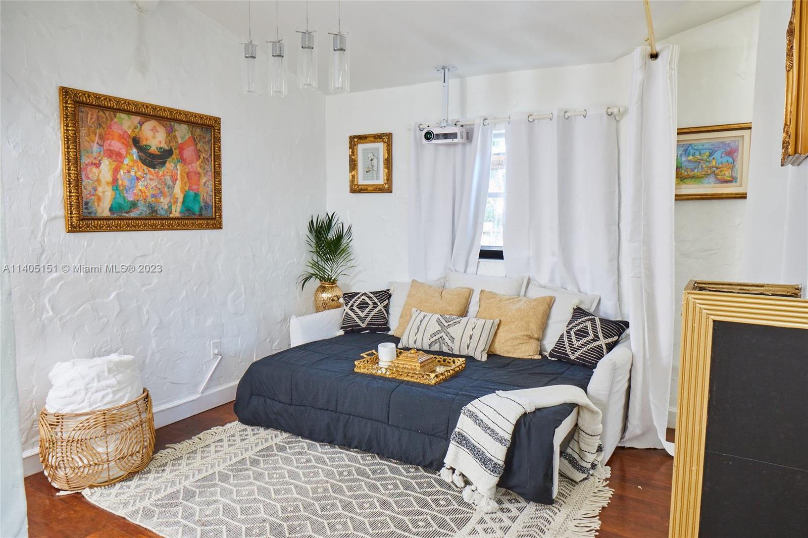 BAYWOOD 1ST ADDN RESUB - Residential