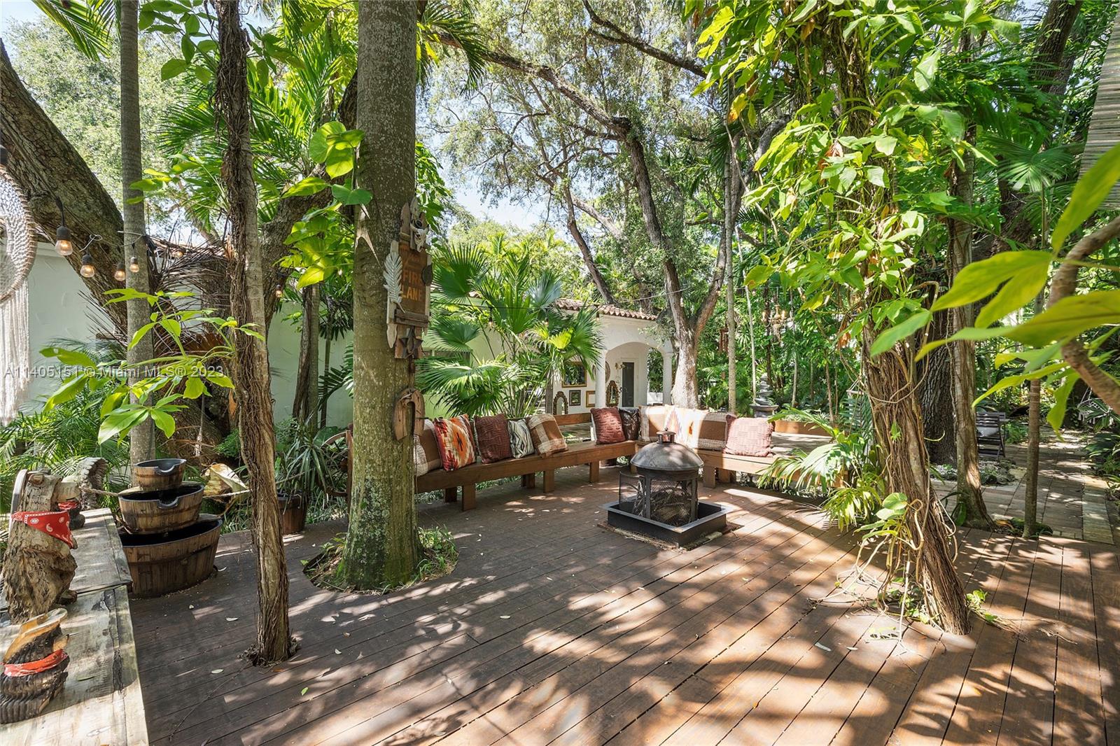 BAYWOOD 1ST ADDN RESUB - Residential