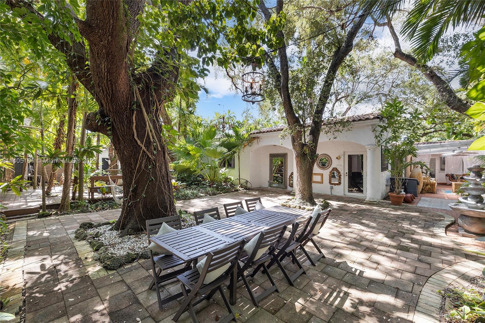 BAYWOOD 1ST ADDN RESUB - Residential