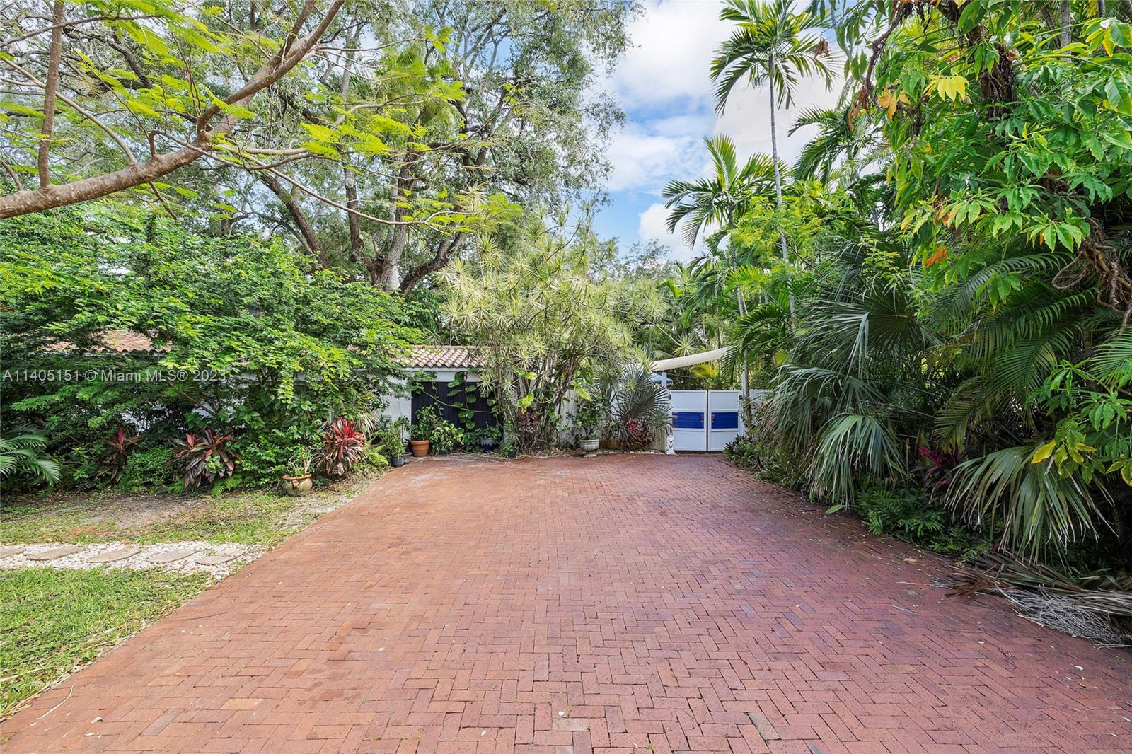 BAYWOOD 1ST ADDN RESUB - Residential