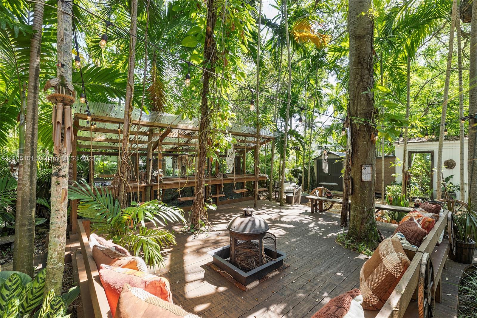 BAYWOOD 1ST ADDN RESUB - Residential