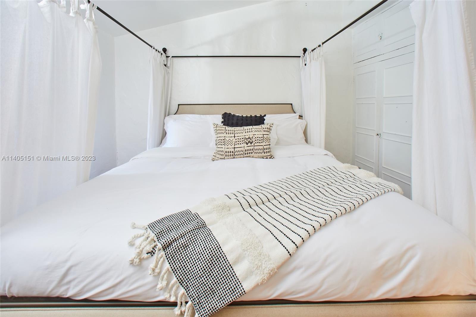 BAYWOOD 1ST ADDN RESUB - Residential