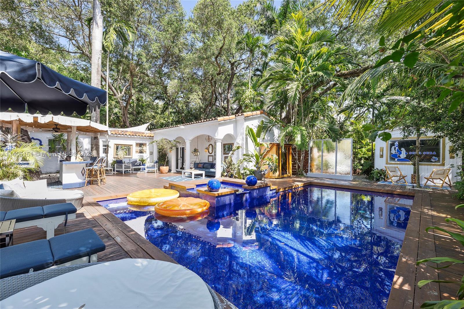 BAYWOOD 1ST ADDN RESUB - Residential