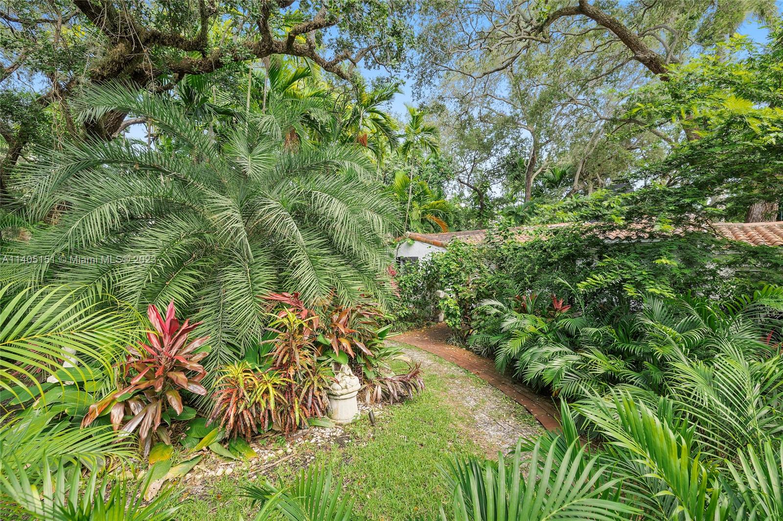 BAYWOOD 1ST ADDN RESUB - Residential