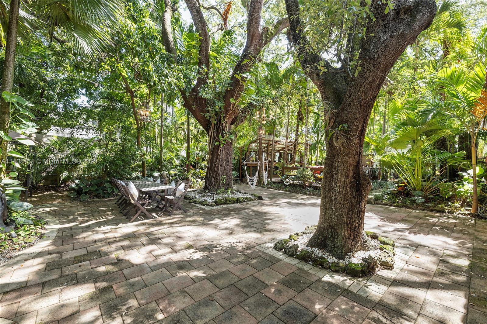 BAYWOOD 1ST ADDN RESUB - Residential