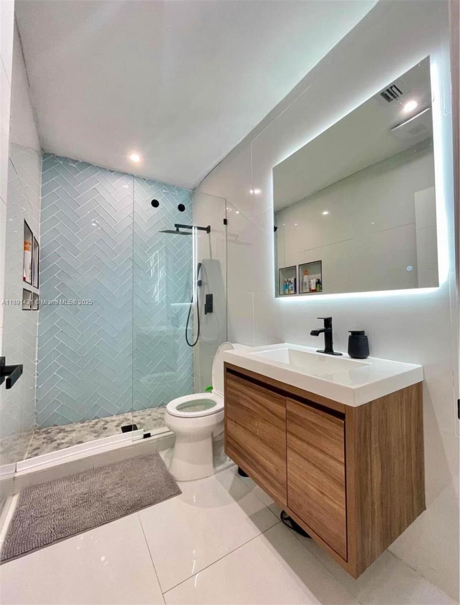 LAKE RIDGE - Residential