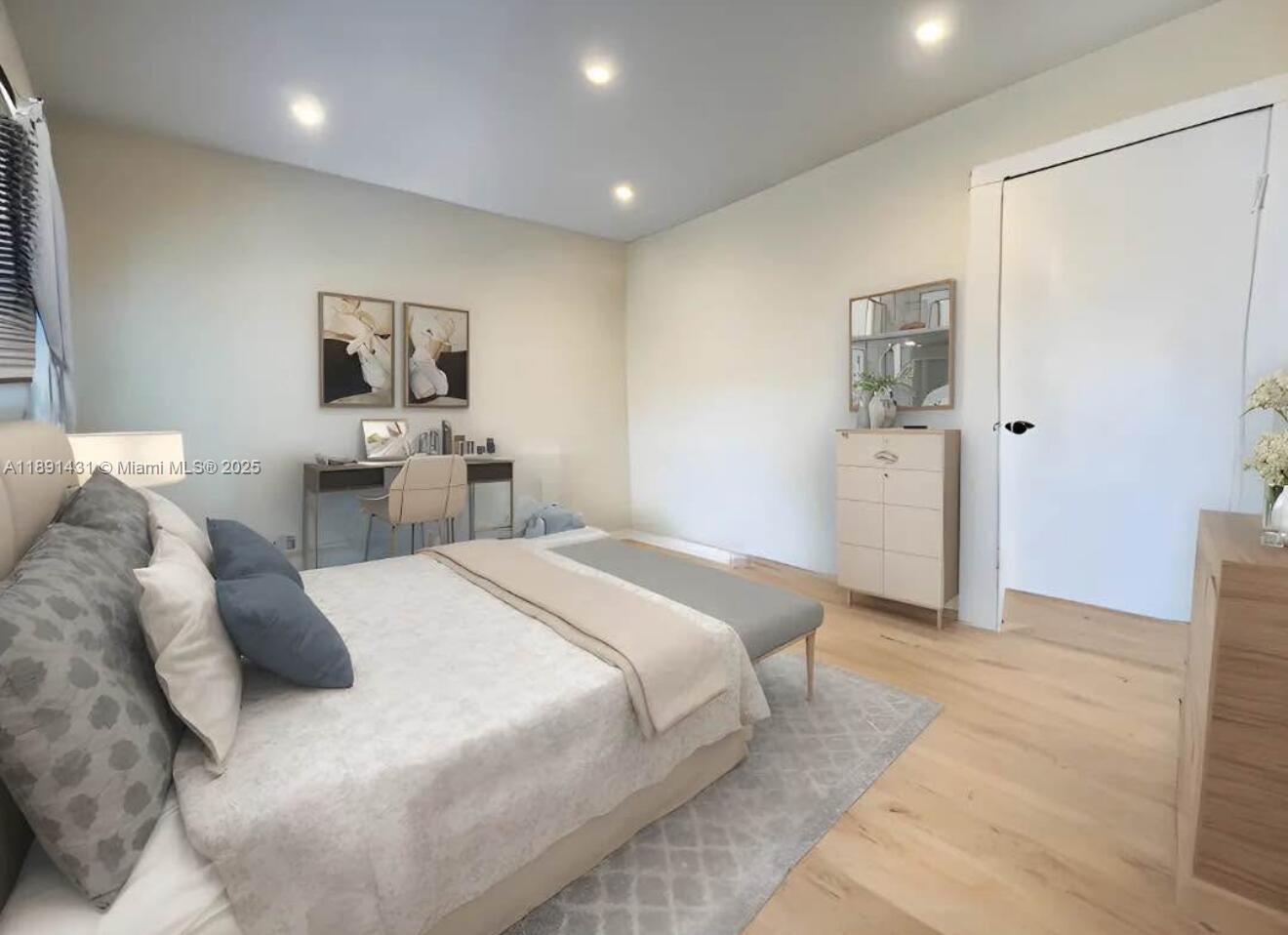 LAKE RIDGE - Residential