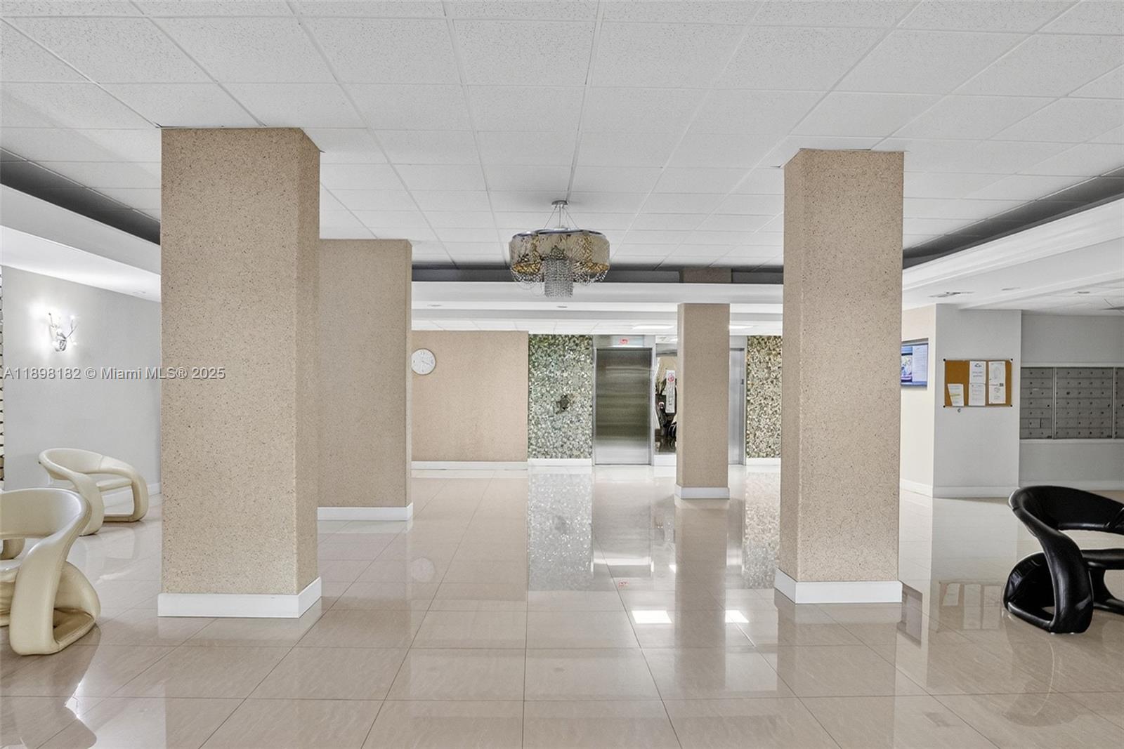 PLAZA TOWERS NORTH CONDO - Residential