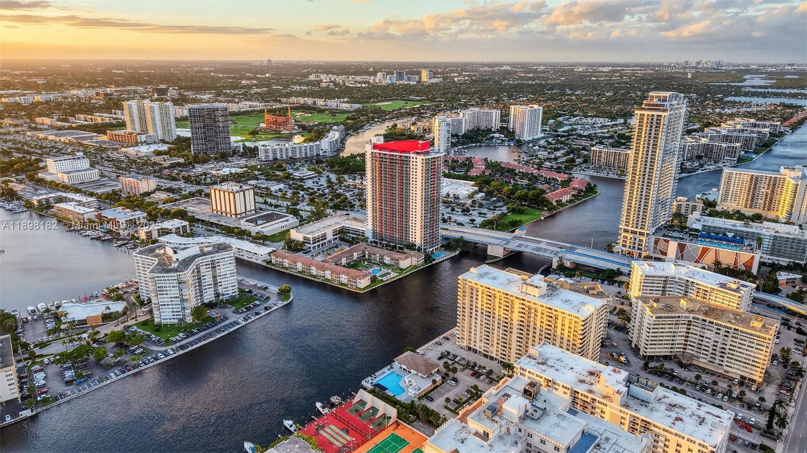 PLAZA TOWERS NORTH CONDO - Residential