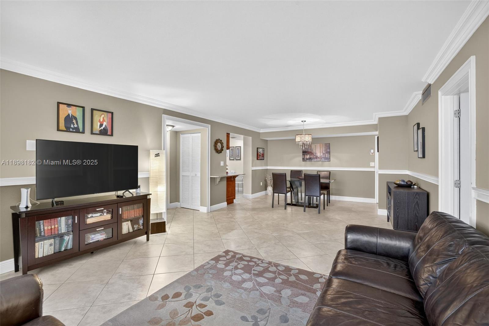 PLAZA TOWERS NORTH CONDO - Residential