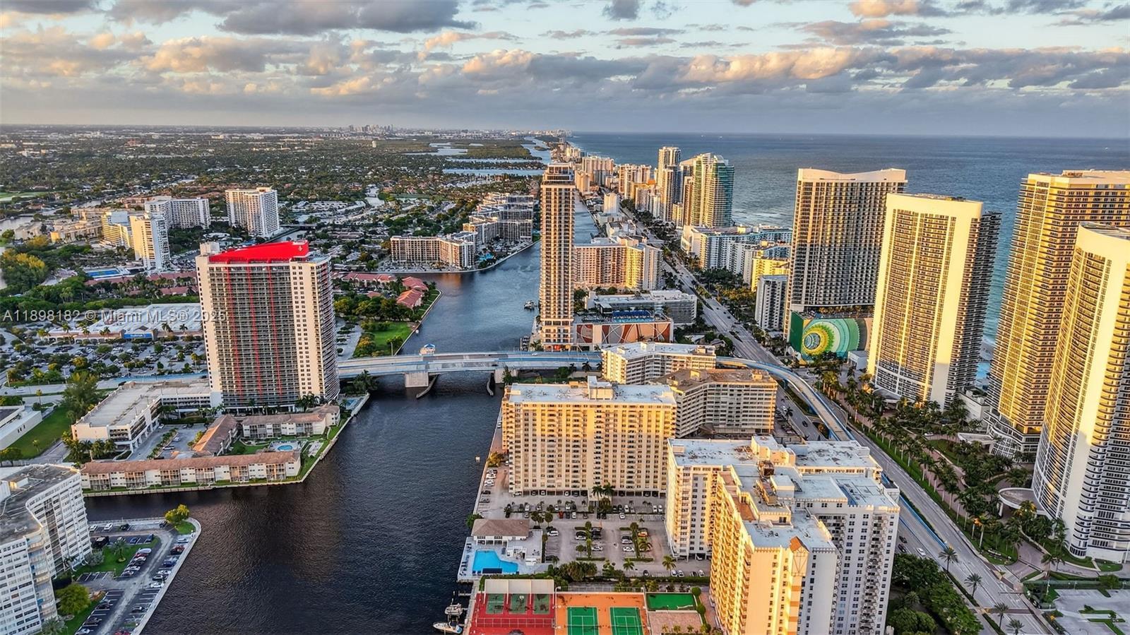 PLAZA TOWERS NORTH CONDO - Residential