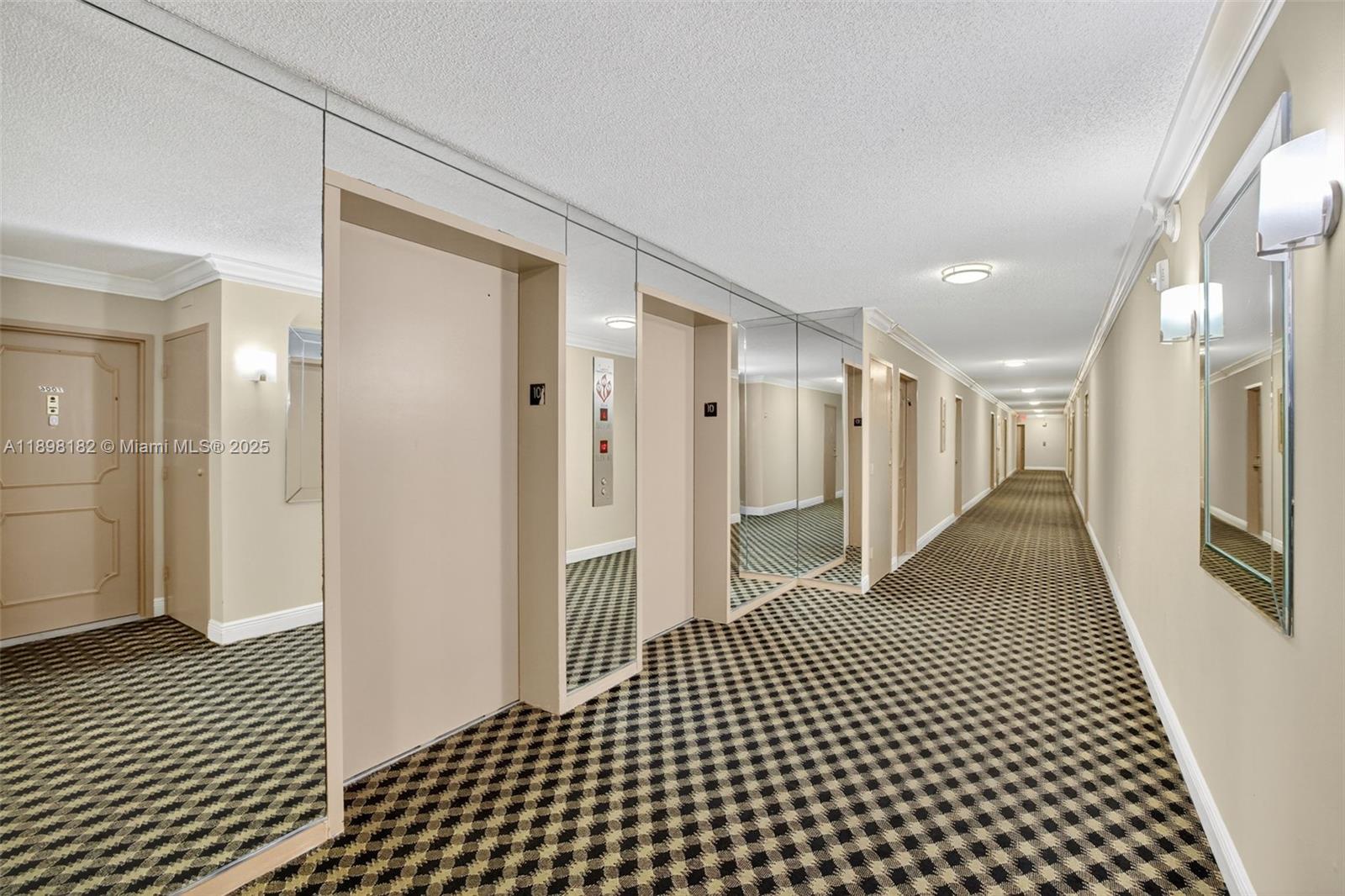 PLAZA TOWERS NORTH CONDO - Residential