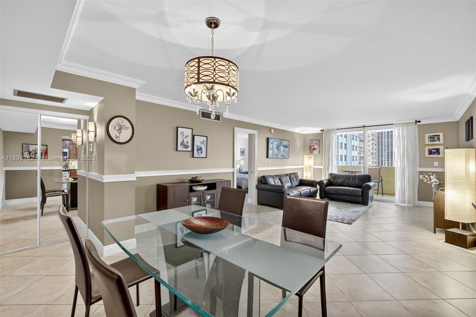 PLAZA TOWERS NORTH CONDO - Residential