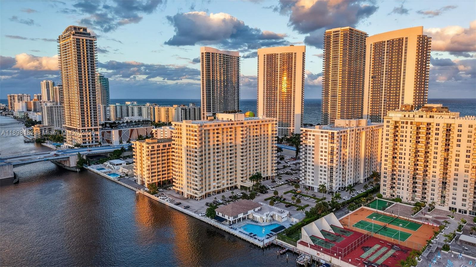 PLAZA TOWERS NORTH CONDO - Residential