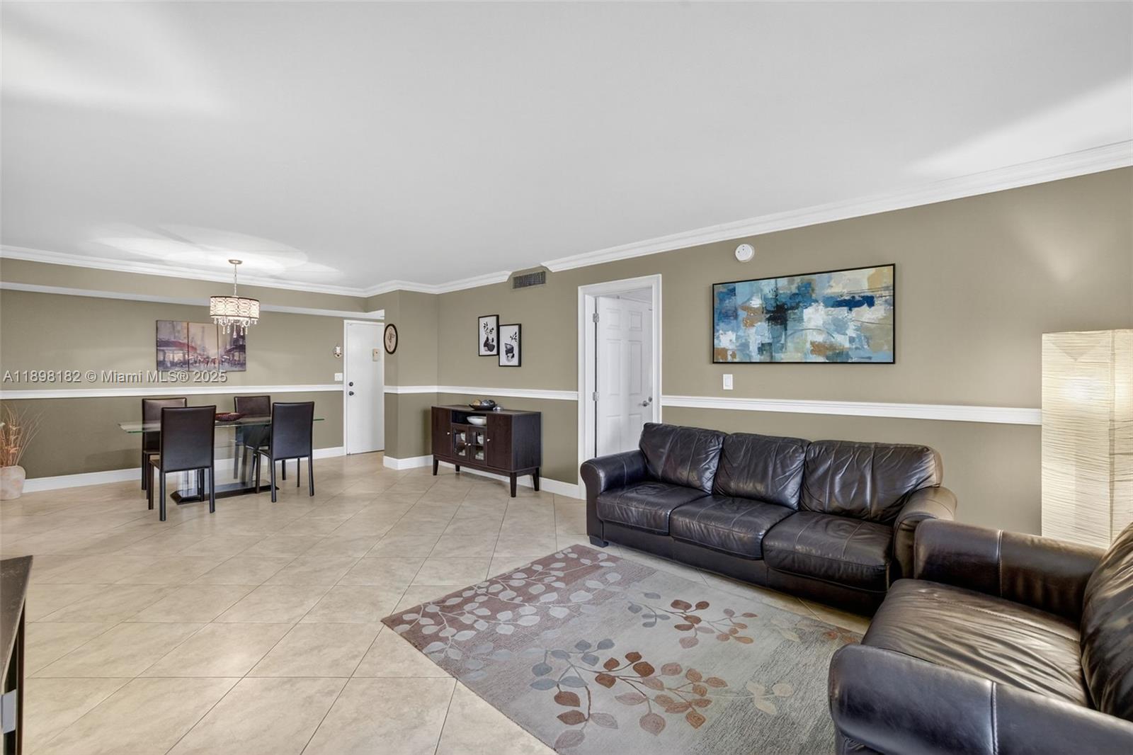 PLAZA TOWERS NORTH CONDO - Residential