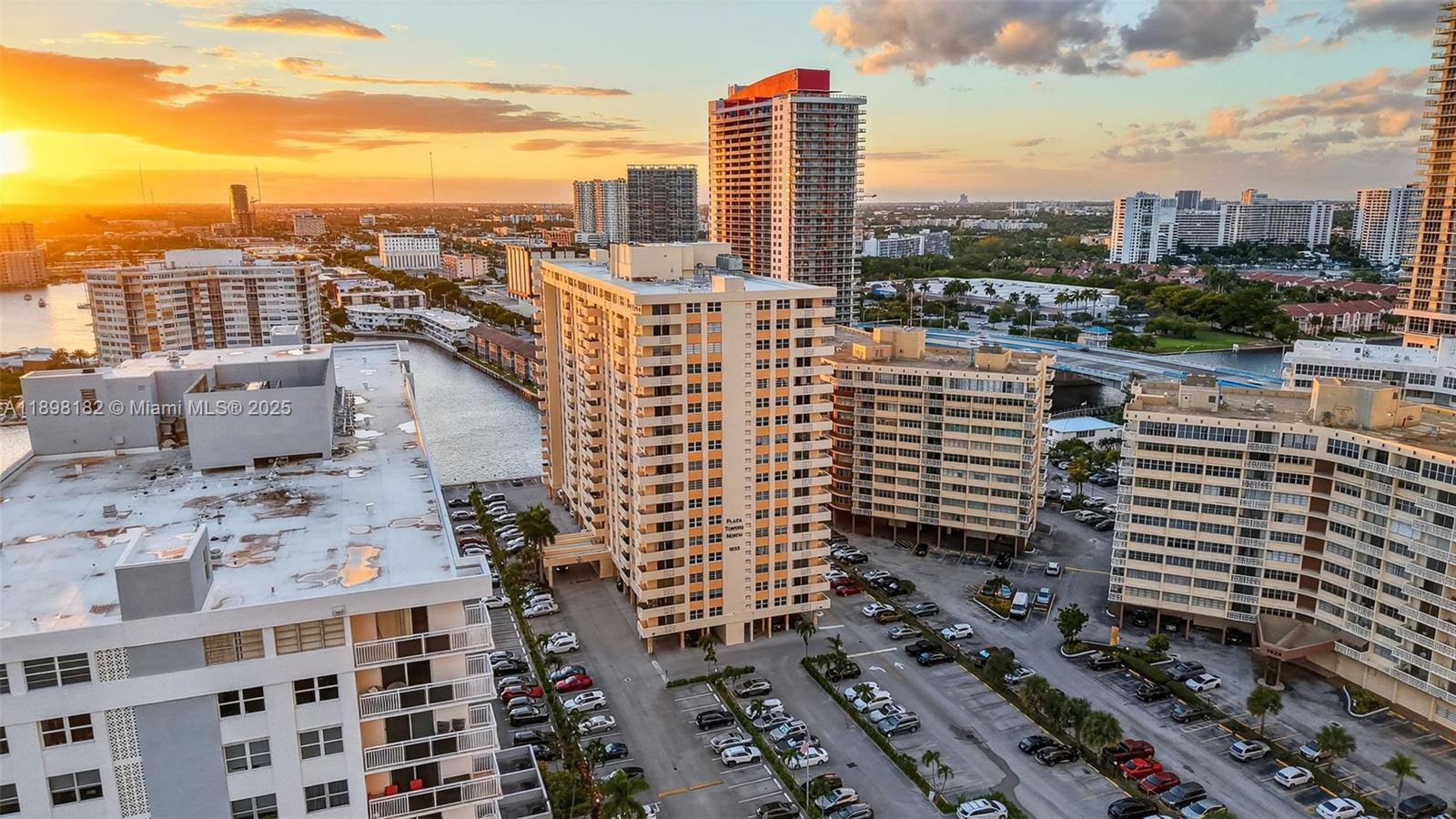 PLAZA TOWERS NORTH CONDO - Residential