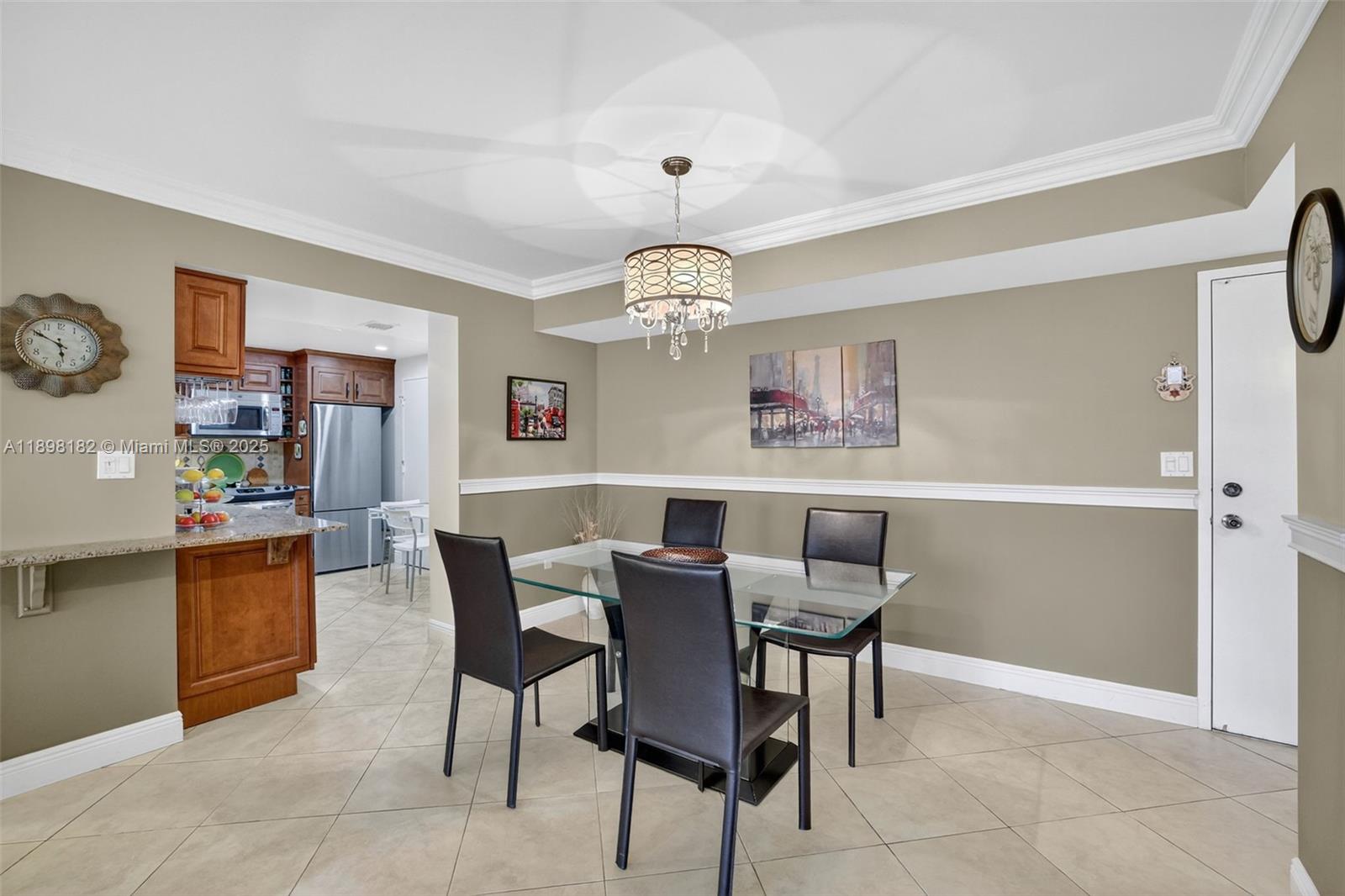 PLAZA TOWERS NORTH CONDO - Residential