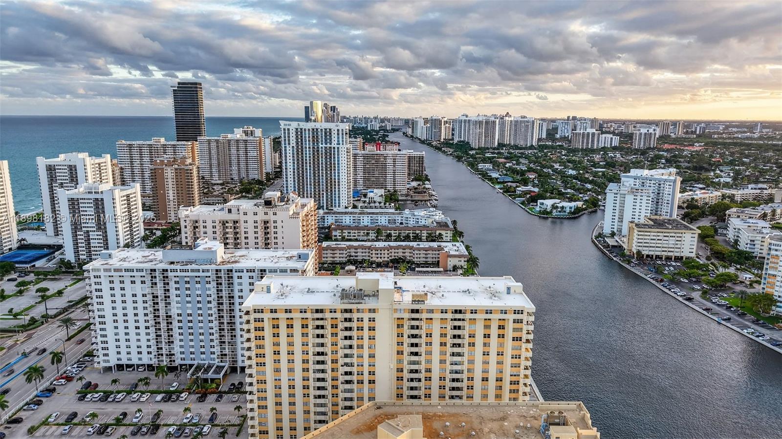 PLAZA TOWERS NORTH CONDO - Residential