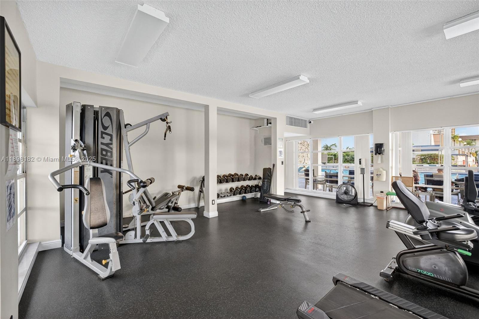 PLAZA TOWERS NORTH CONDO - Residential